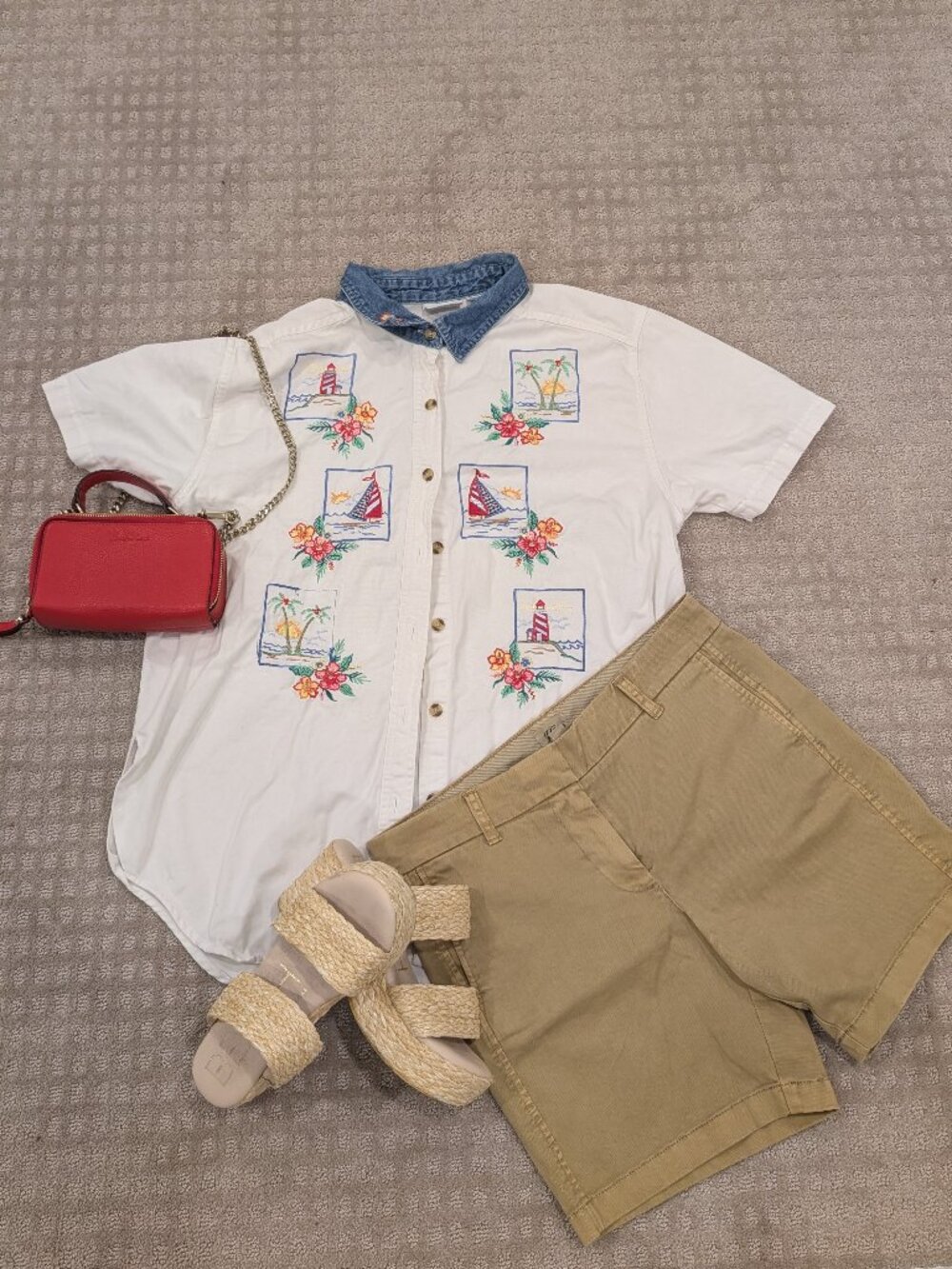 Beachy summer whimsical collared shirt - Women's sz L